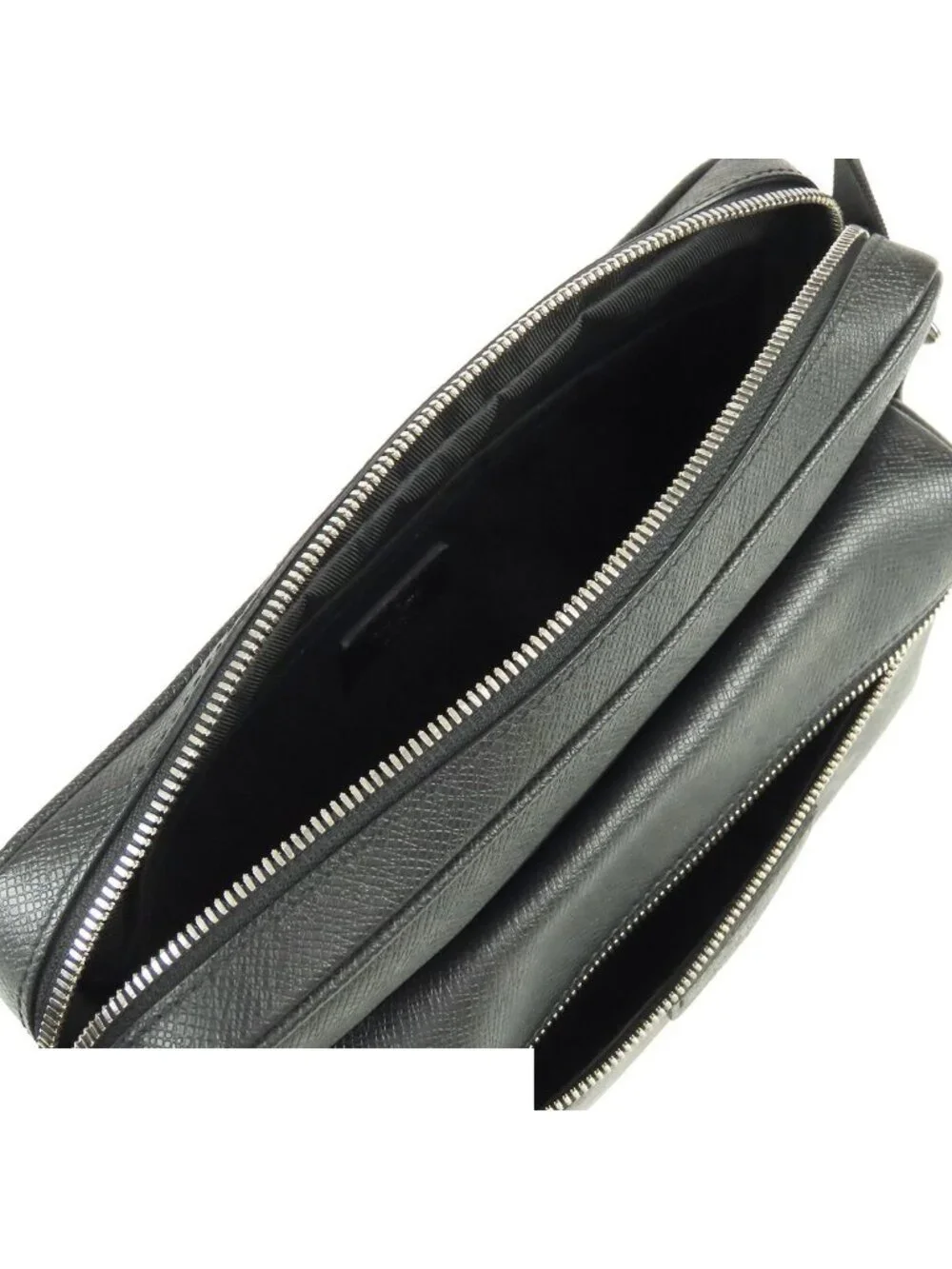 Louis Vuitton size experts